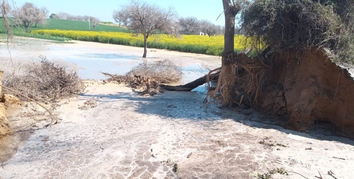 minar broke, corps, farmers