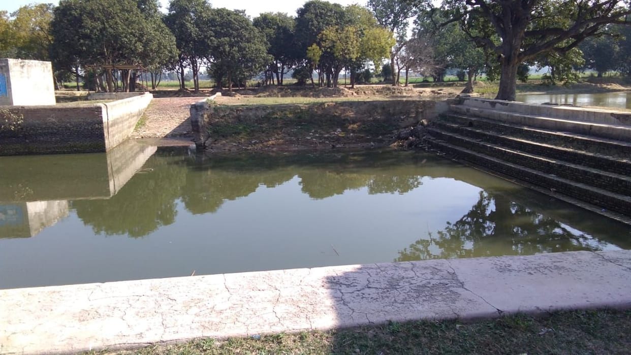 due to lake of maintenance, the pond of damaged in mahoba