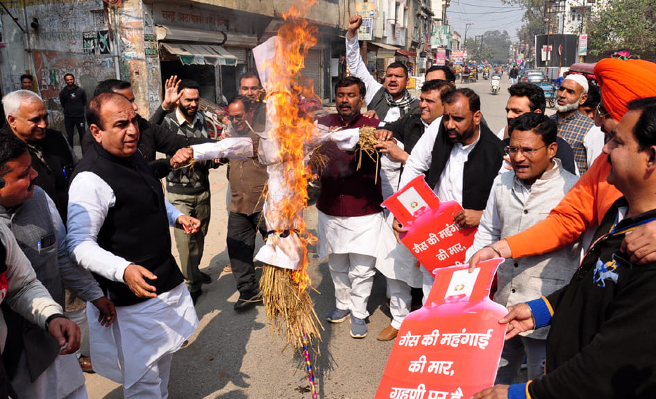Demonstration against rising prices of LPG