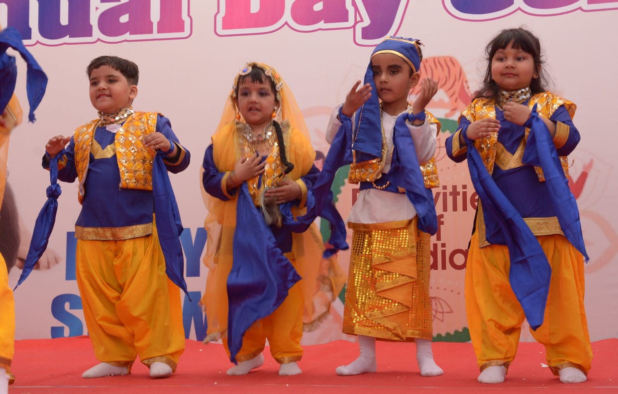 Little showers showed talent in baby show