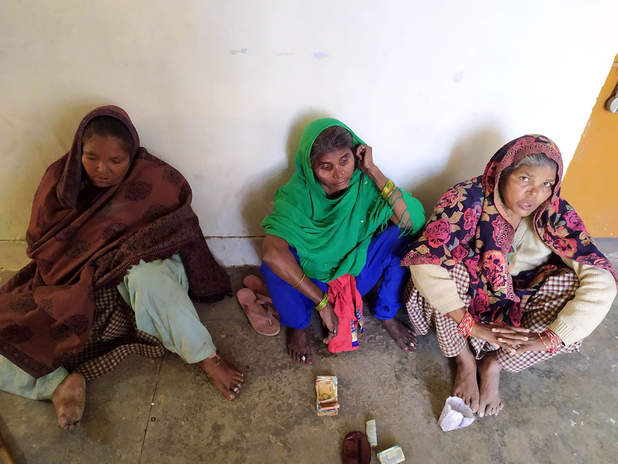 Hathras: Three women and one man arrested with stolen goods