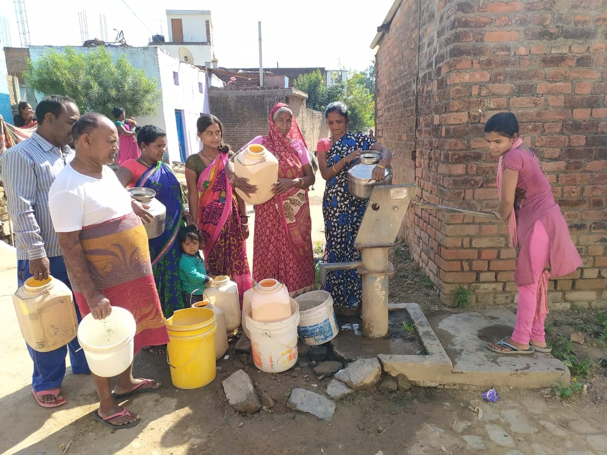 Children also came forward in arranging drinking water