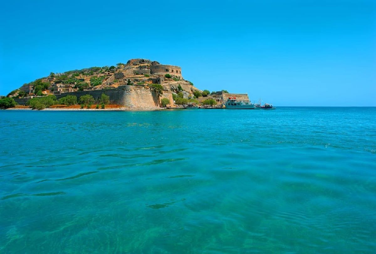 deserted island Spinalonga whose secret the world did not know