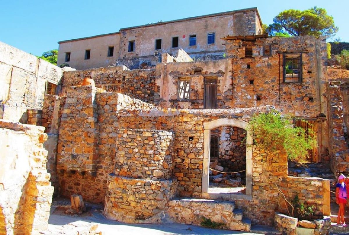 deserted island Spinalonga whose secret the world did not know