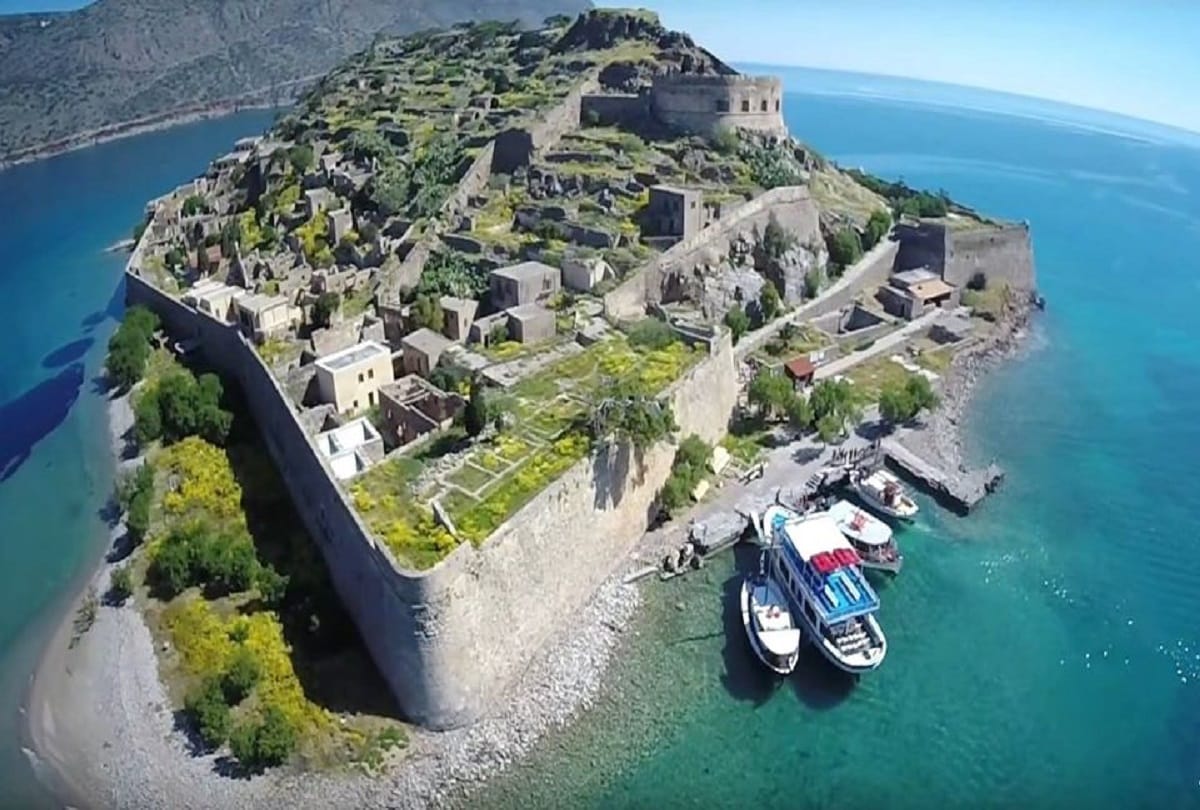 deserted island Spinalonga whose secret the world did not know