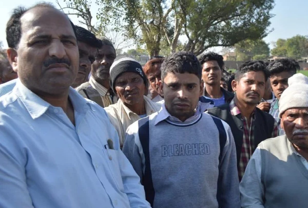 Employment worker commits suicide in Hathras