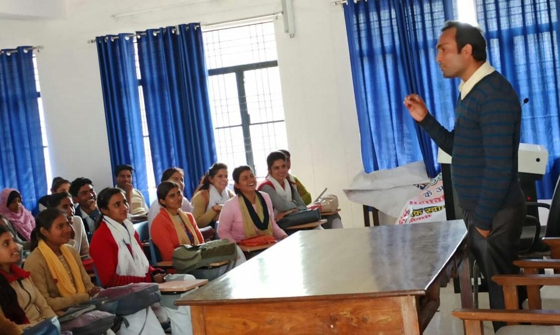 sosal media per savdhani barte