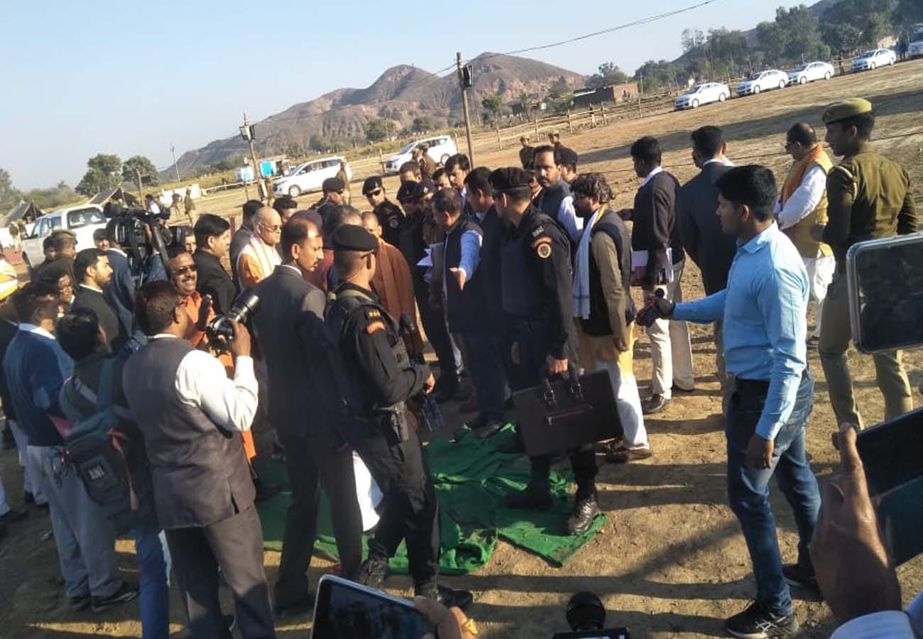 CM Yogi arrives in Chitrakoot, will inspect Bundelkhand Expressway
