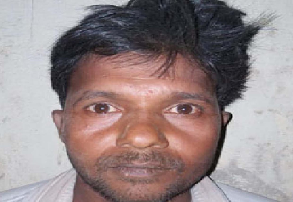 sub inspector first forced labor work in police chowki then released