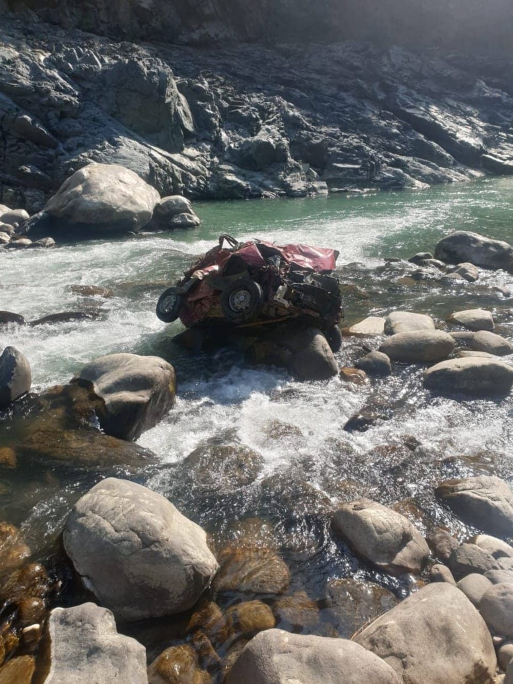 Uttarkashi Car Accident: seven died, Old eyes kept waiting for dear ones