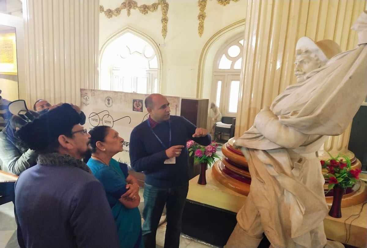 UP Governor Anandiben patel reaches Rampur Raza Library