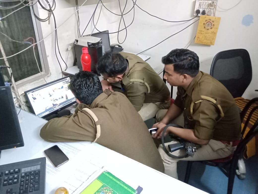 16 thousand for robbery of woman, incident in bank
