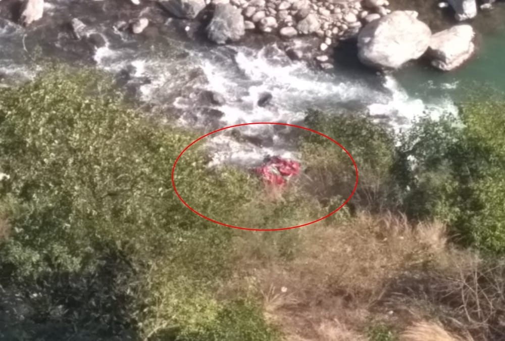 Uttarakhand Accident News: Car fell into River on Gangotri Highway