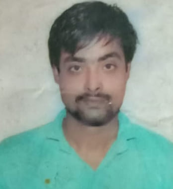 Ankit drank his last tea with a friend in Safipur