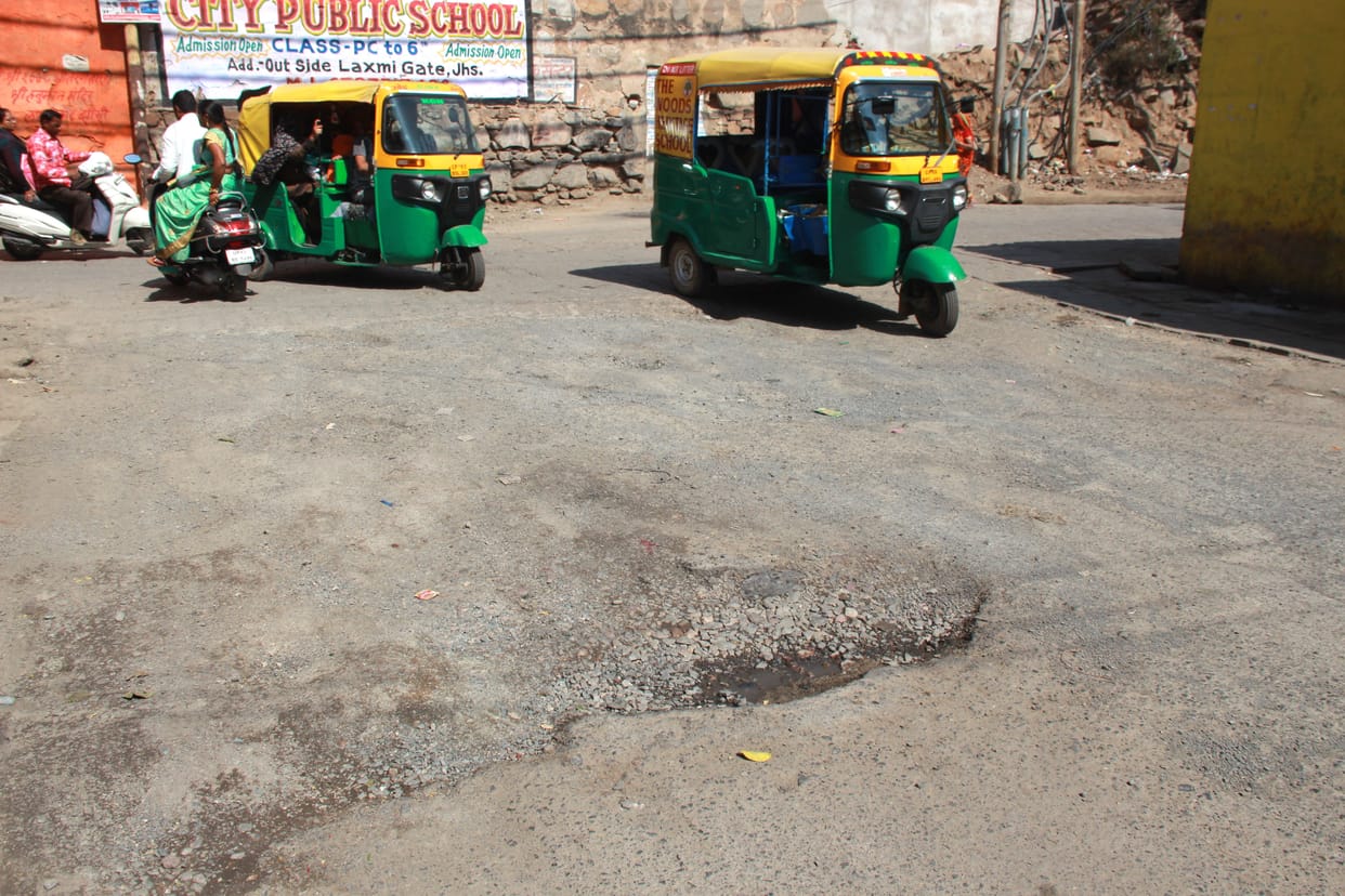 dranage and bad road in om shanti nagar