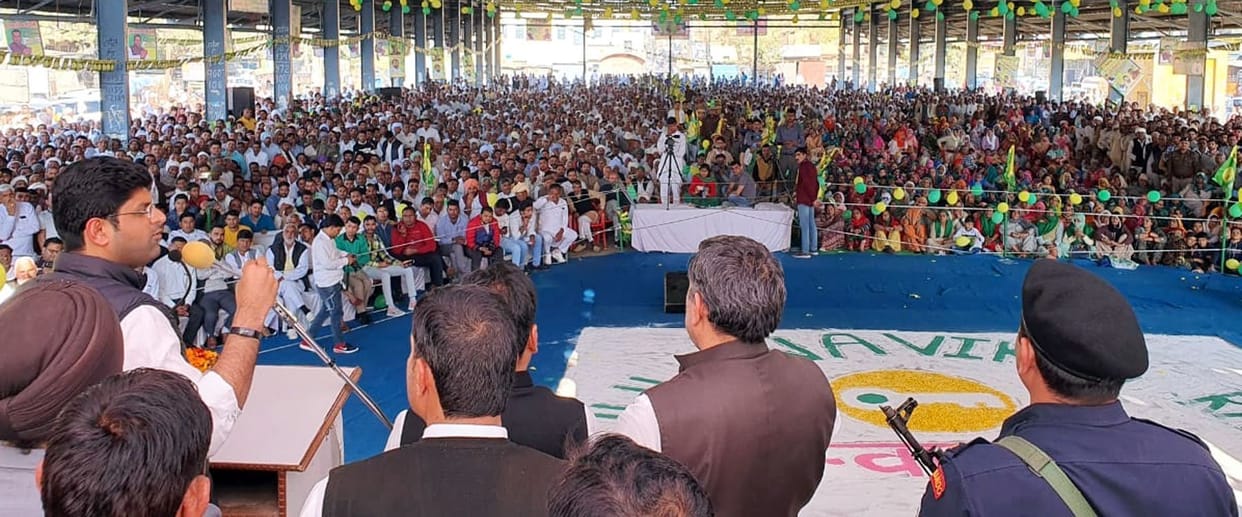 haryana to be freed from railway gate  : deputy chief minister