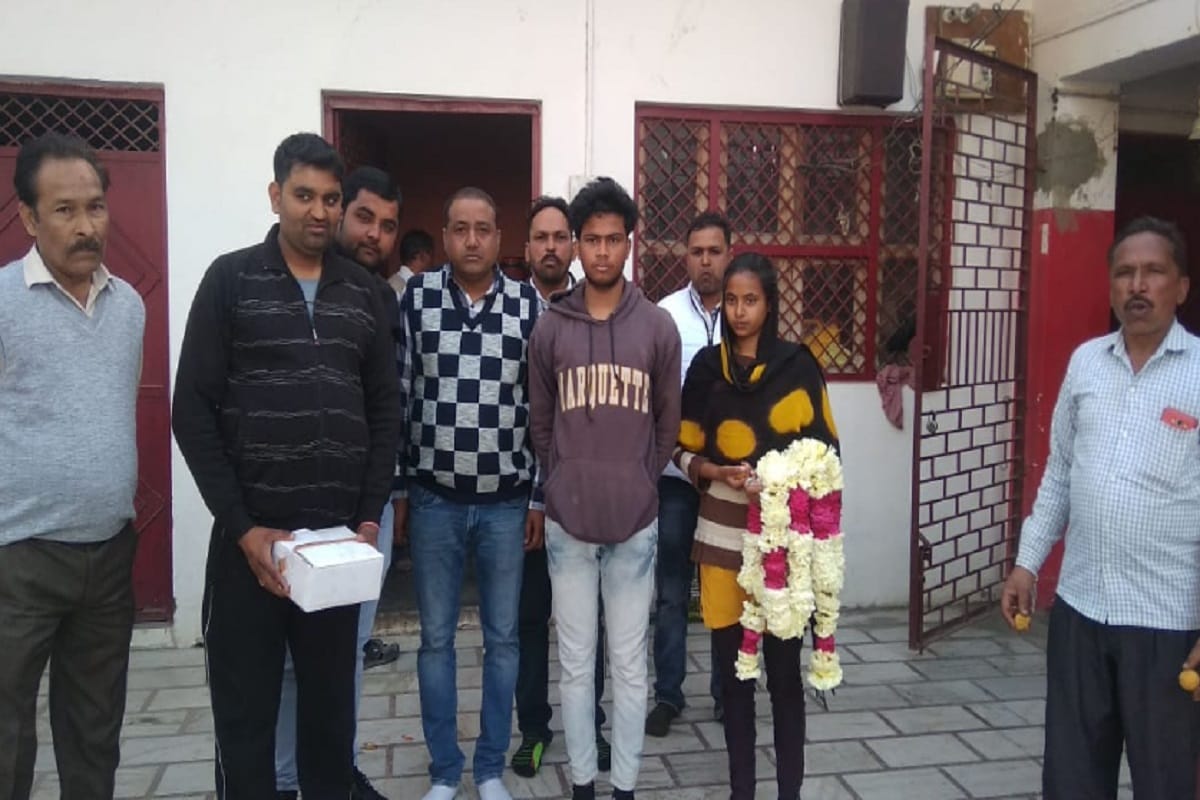 Lover couple married in temple at Sardhana of Meerut city