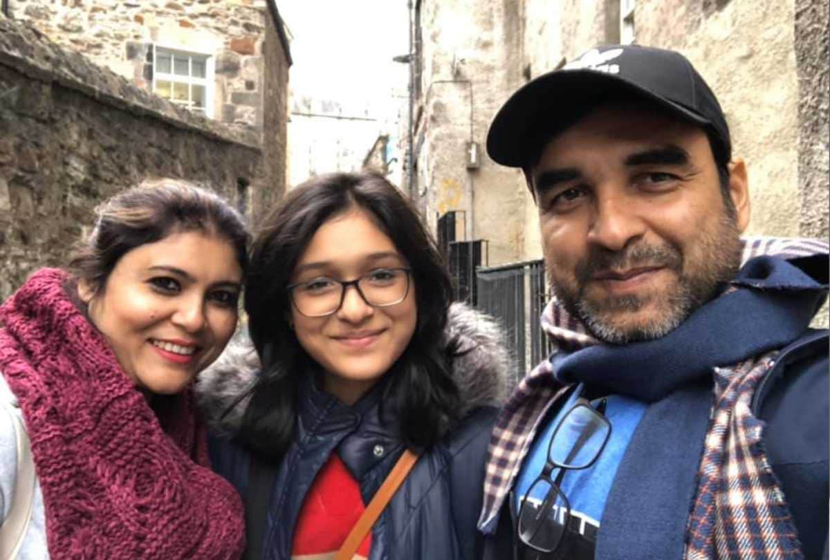pankaj tripathi wrote open letter for her wife and daughter