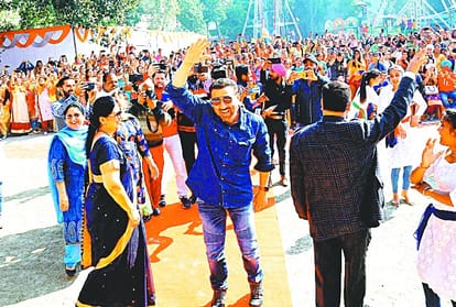 BJP MP Sunny Deol reached at Punjab's Pathankot