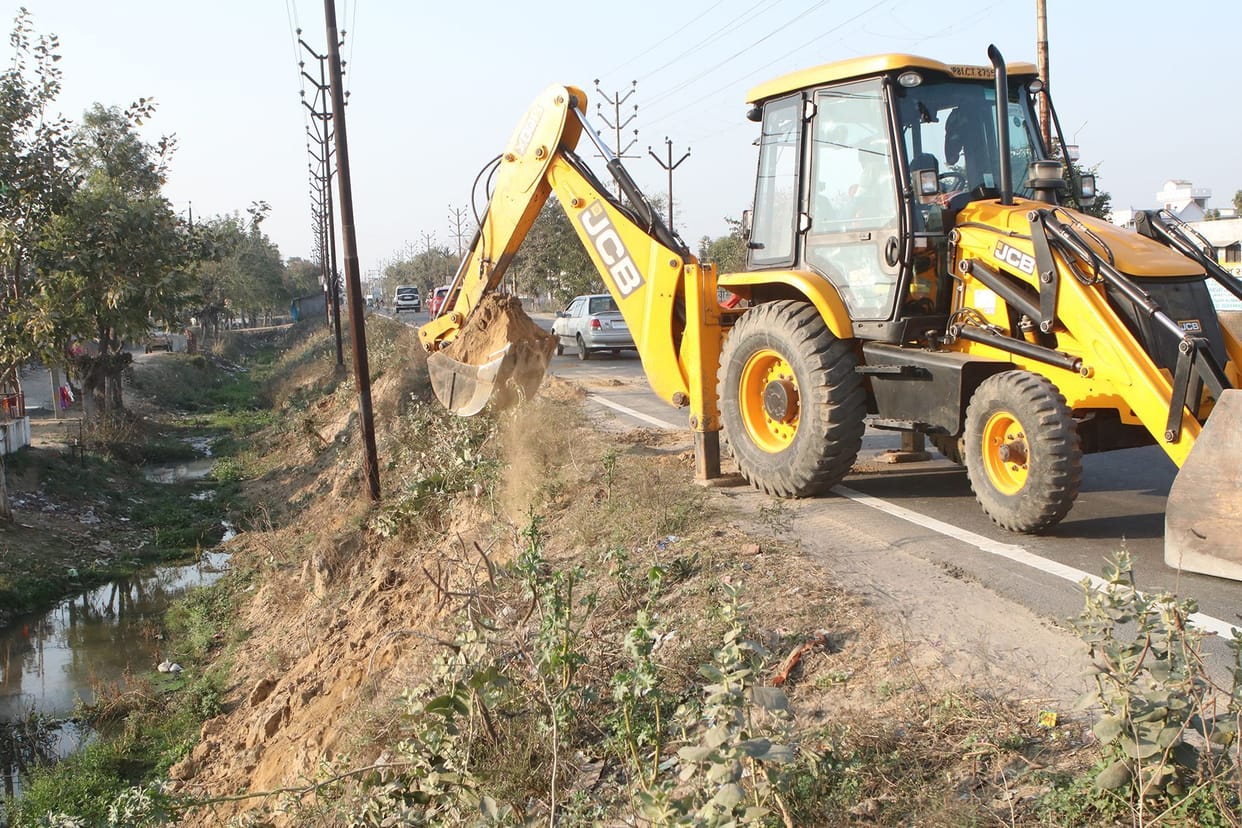 Aligarh kwarsi road