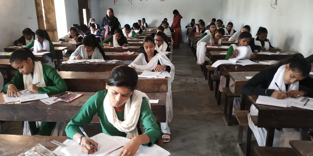UP board exam first day Online monitoring failed due to down server in gorakhpur