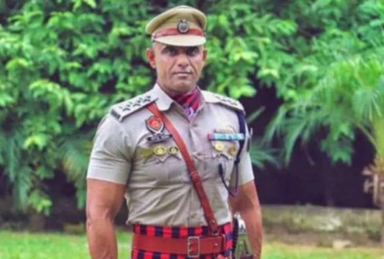 Instagram did not respond .. DSP Atul Soni still away from police
