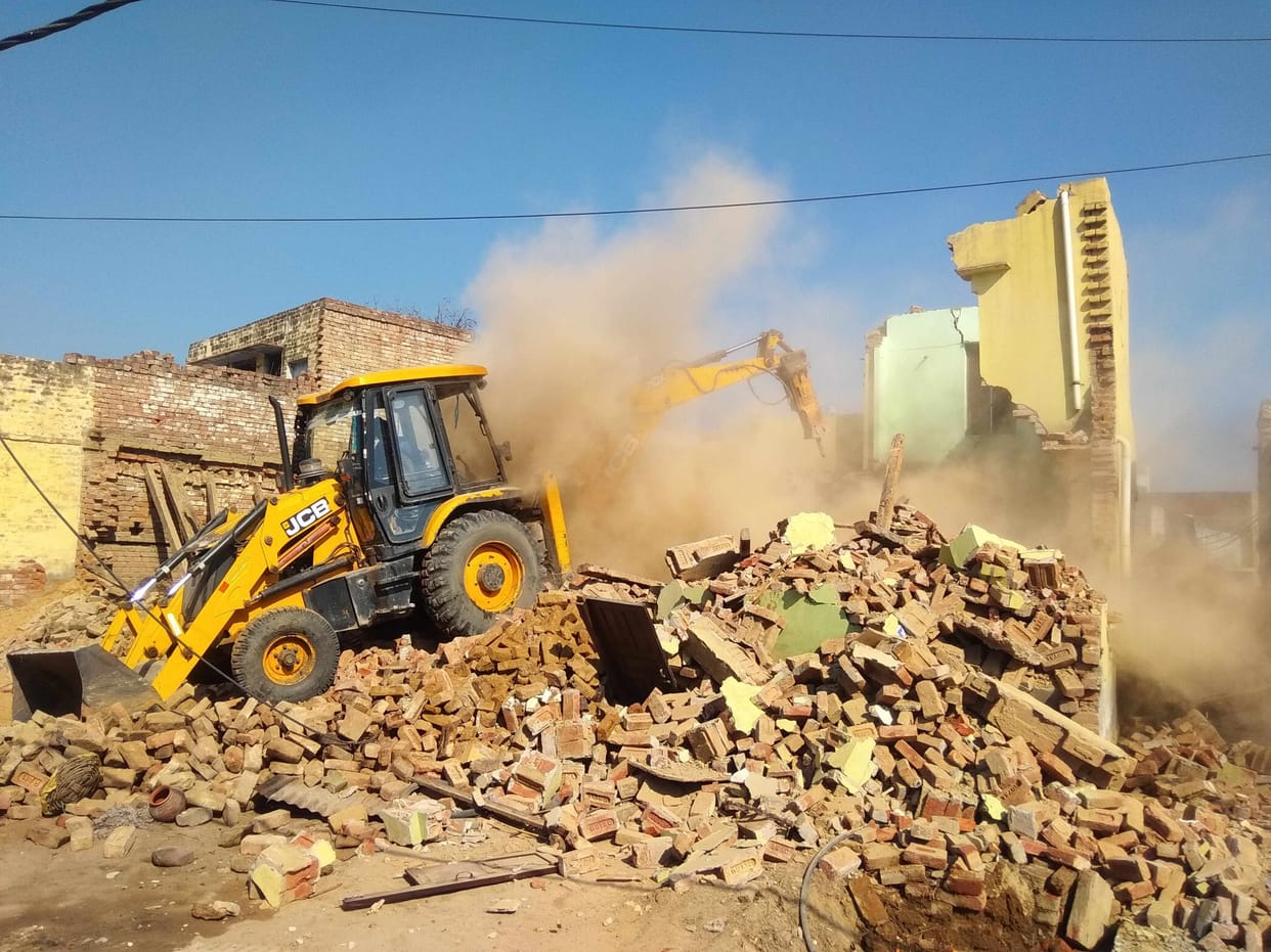 Eight families of houses razed in Joundhi village