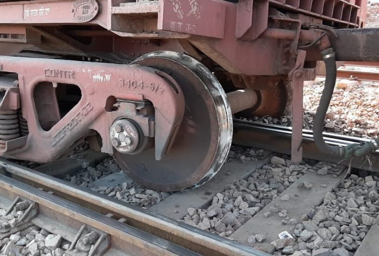 Four coaches of goods train derailed at Rewari railway station