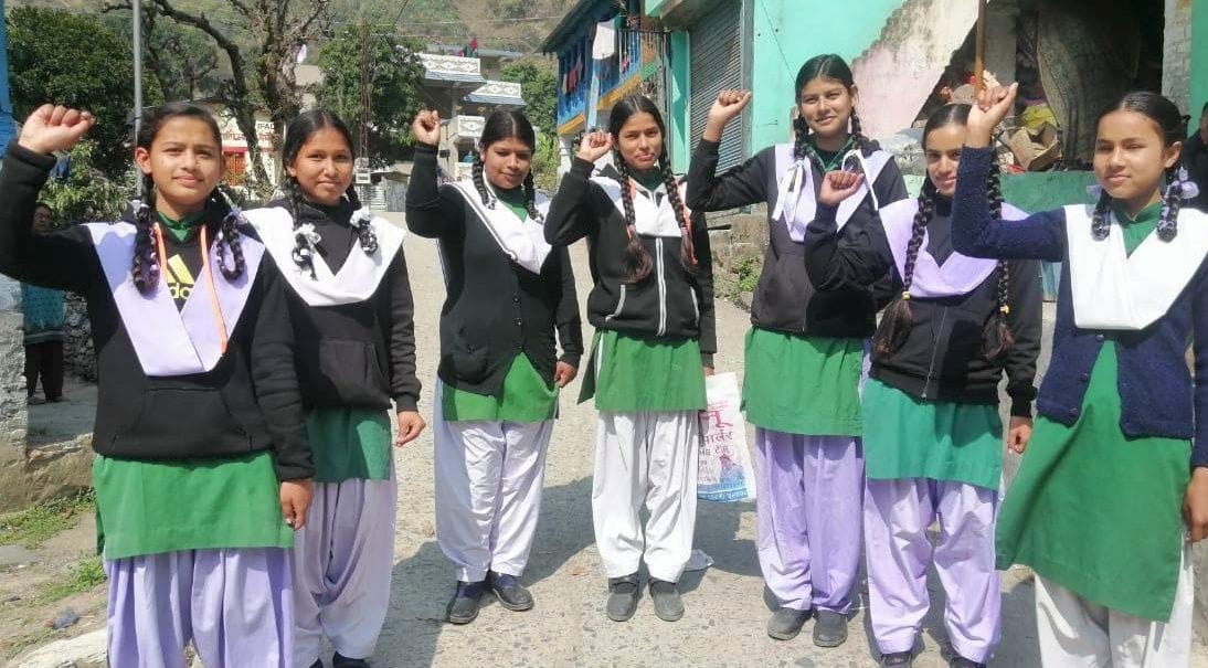 students protest in jhulaghat