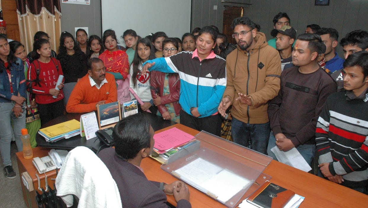 Angry students besiege DM
