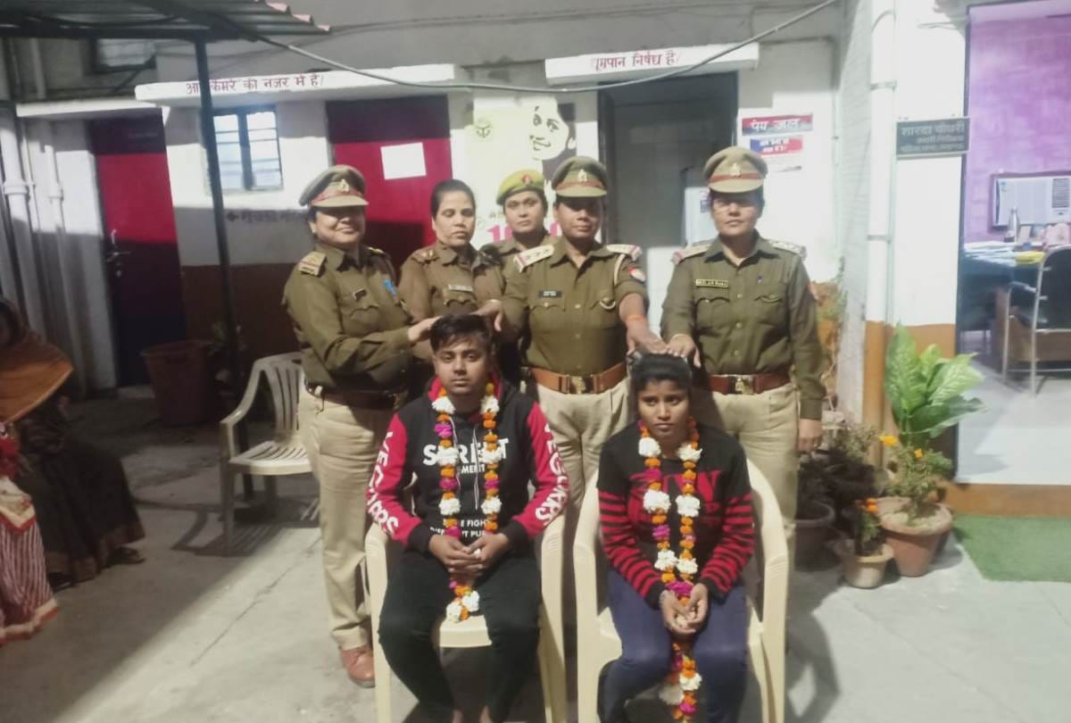 Couple marries at Lucknow women police station as family disapproved of wedding