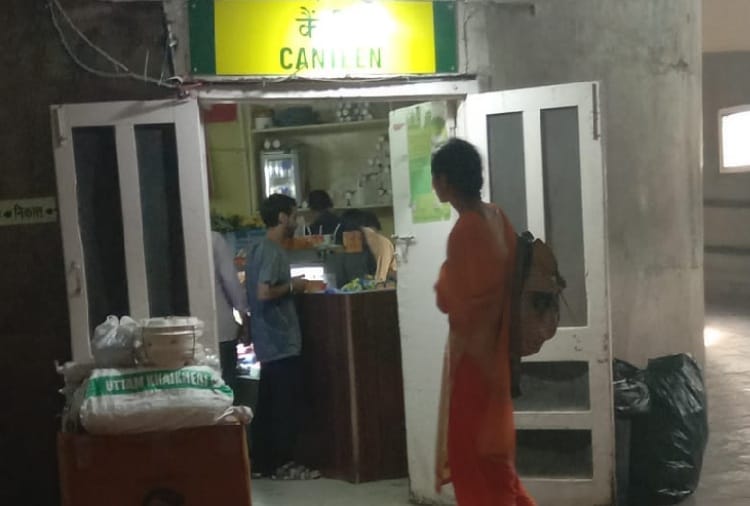 PGI Chandigarh Canteen Running with Danger to Patients Life