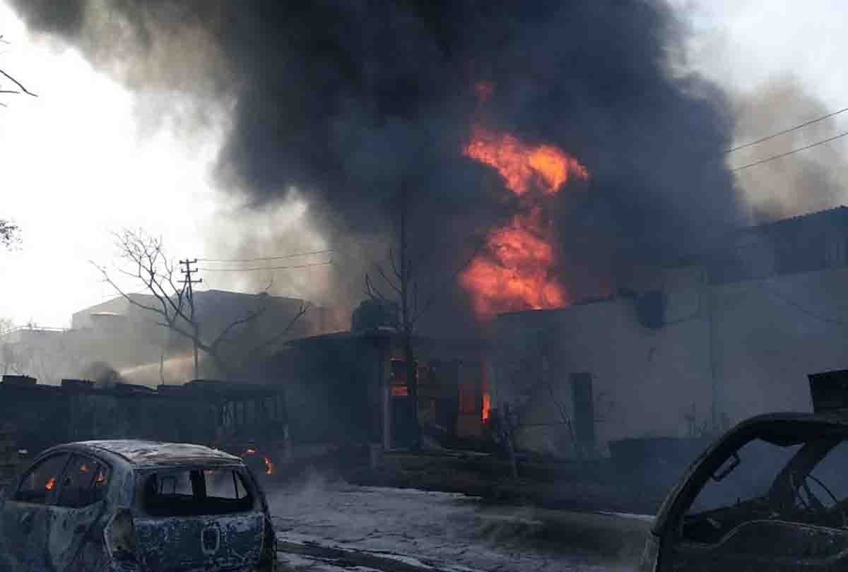 Thinner factory became fireball for five hours