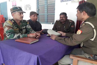 accident in Agra-Lucknow Express, truck hits Army Gypsy, two soldiers injured