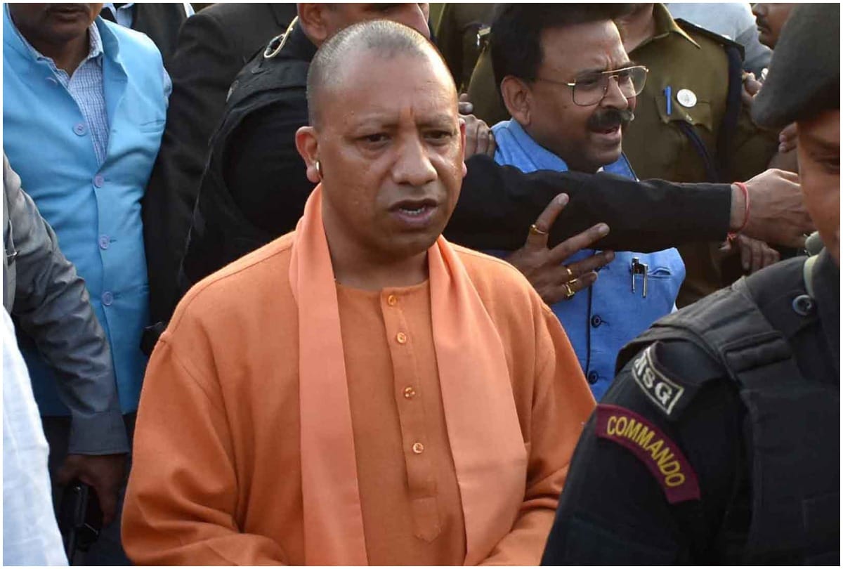 CM said in Prayagraj, there should be no inconvenience to the elderly and the disabled