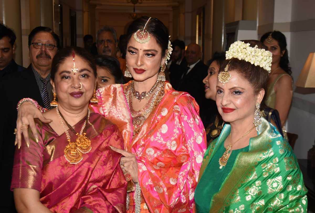 actress rekha spotted with her sister radha in an reception party