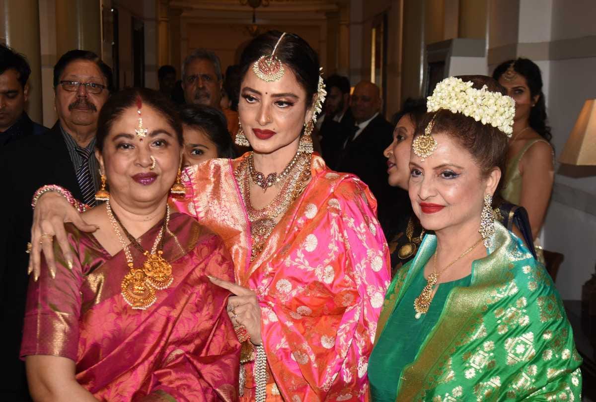 actress rekha spotted with her sister radha in an reception party