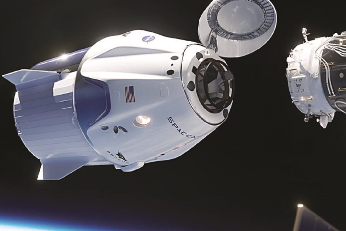 SpaceX will be the first private company to take passengers to space