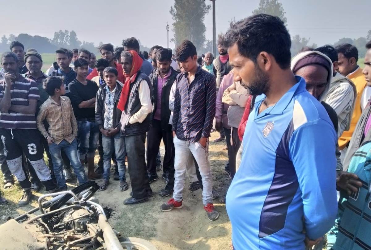 A student died in sultanpur when he was going for examination.