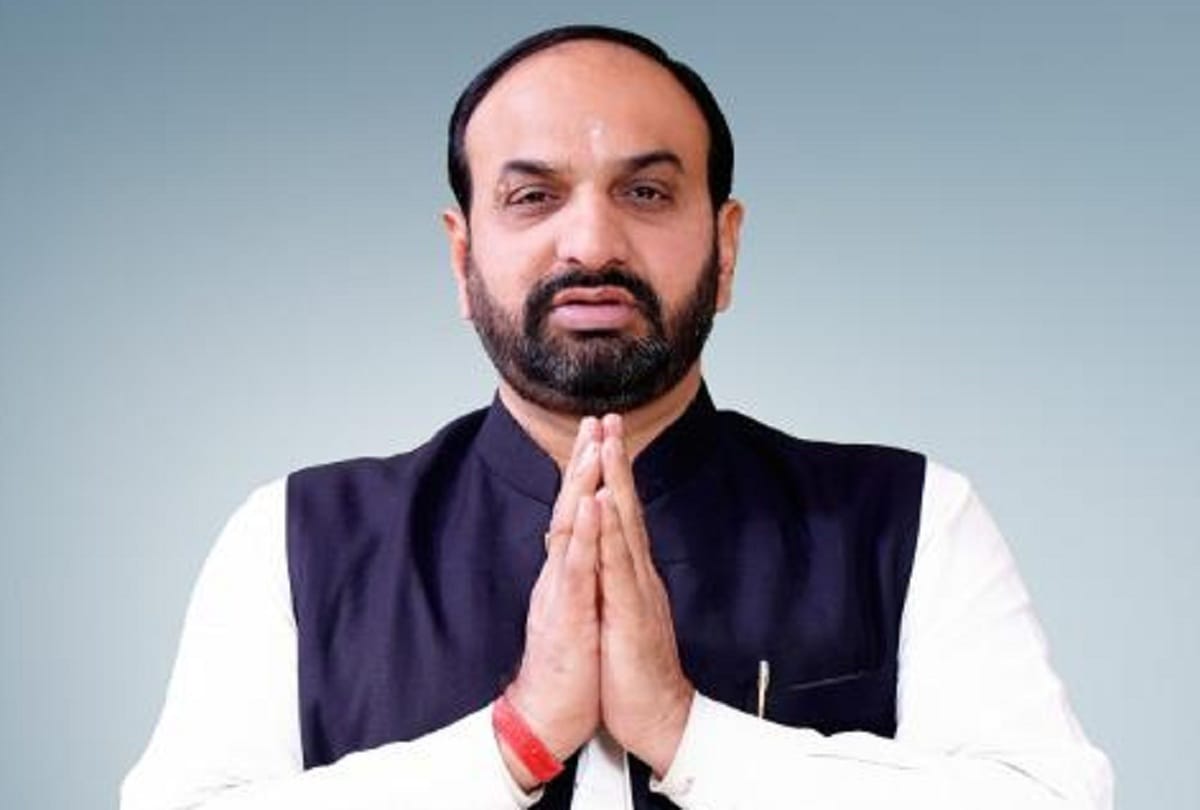Mayur Vihar Former councilor Surjeet Singh died in a road accident