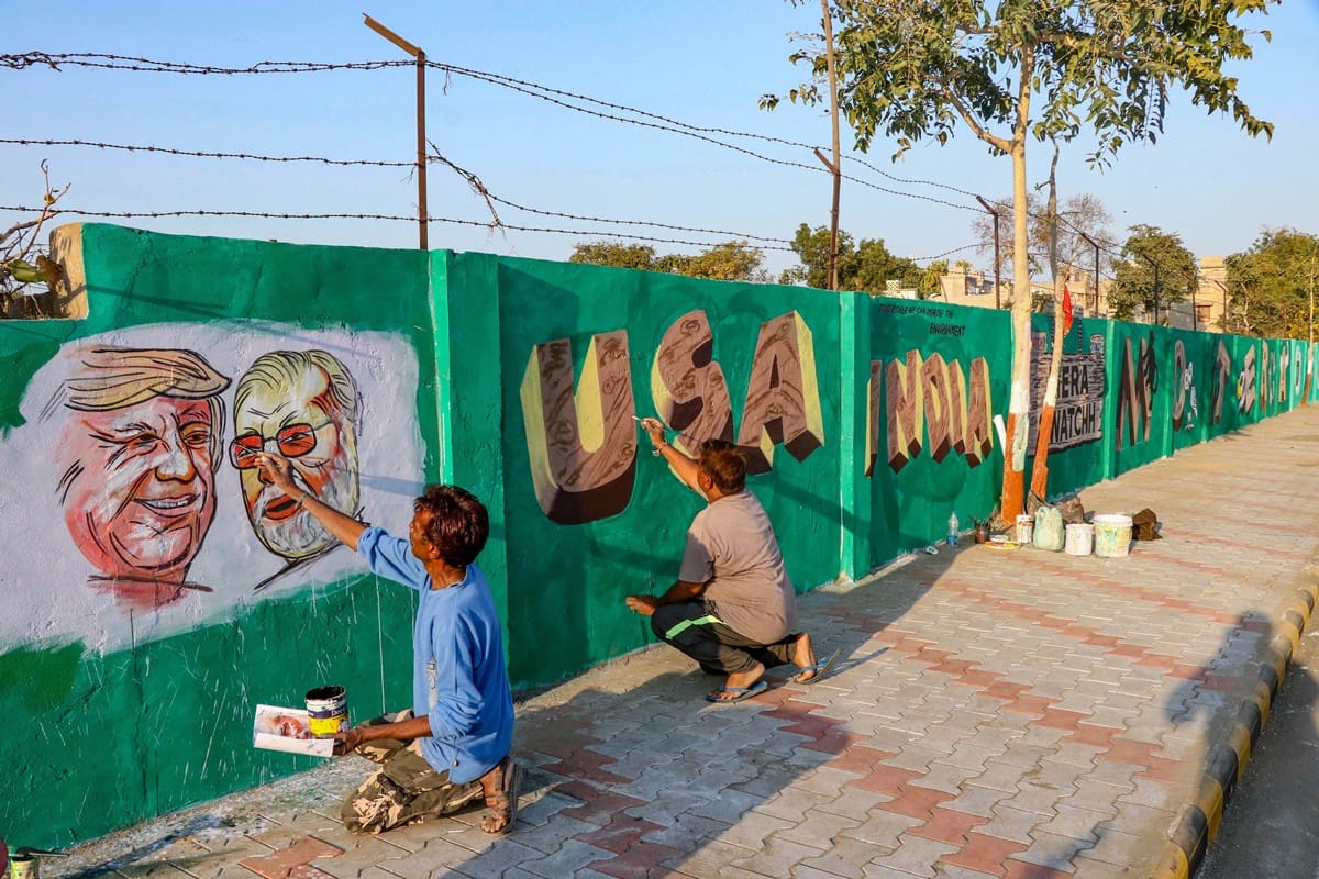 trump visit to india, Ahmedabad Corporation gave eviction notice to slum dwellers of motera