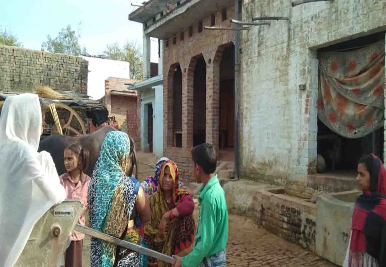 young boy tried to commit suicide in fatehpur