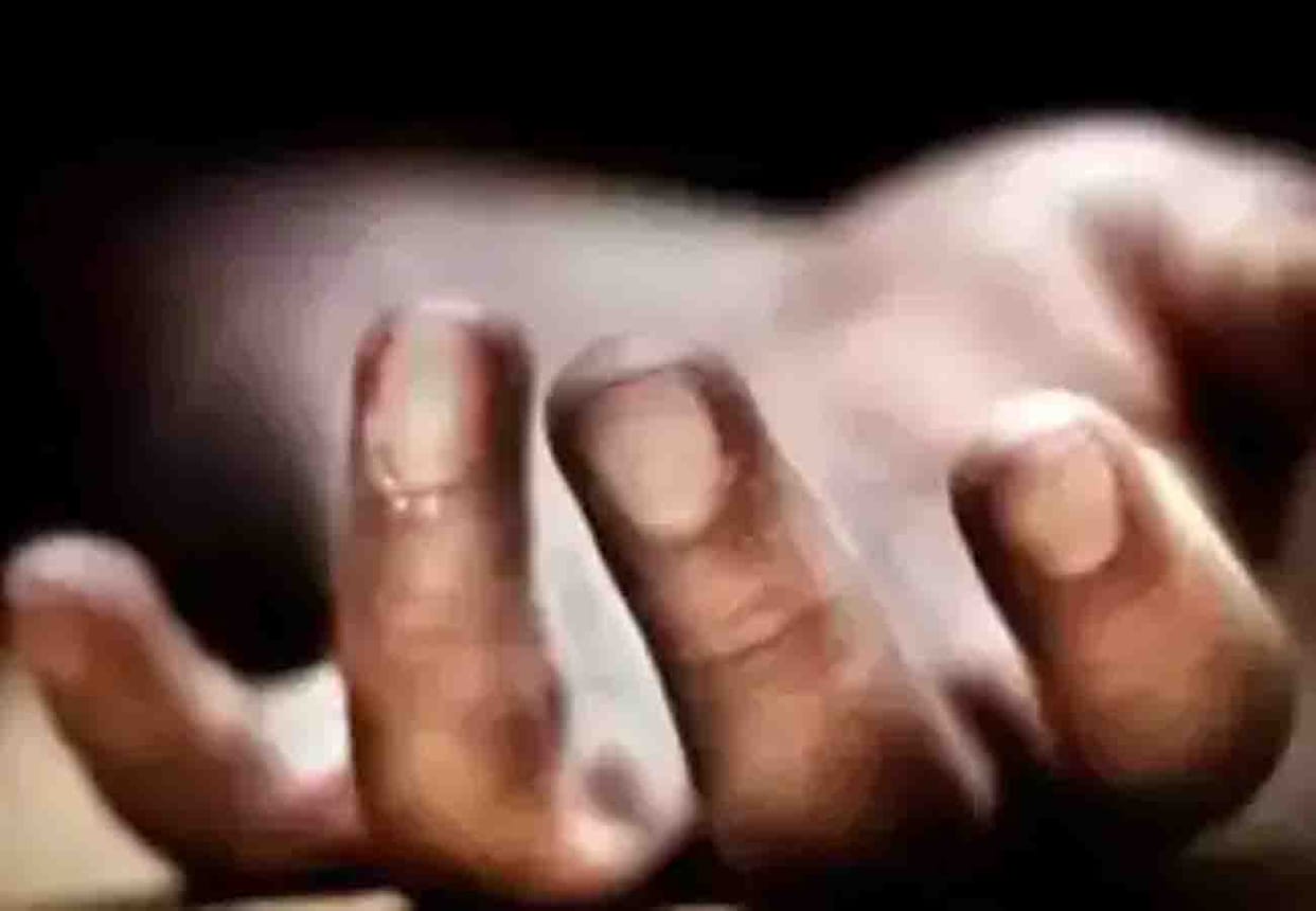 Truck crushed father who came out to distribute daughter's wedding card in jalaun