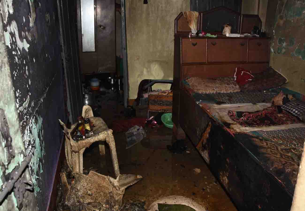 caught Fire in house due to short circuit, three scorched in kanpur