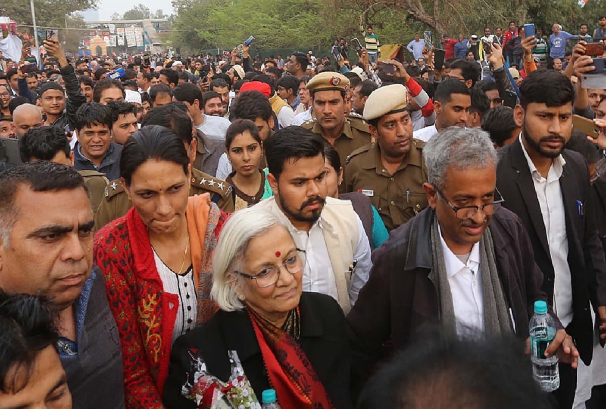Thousands of people had gathered in Shaheen Bagh before sc interlocutors reached