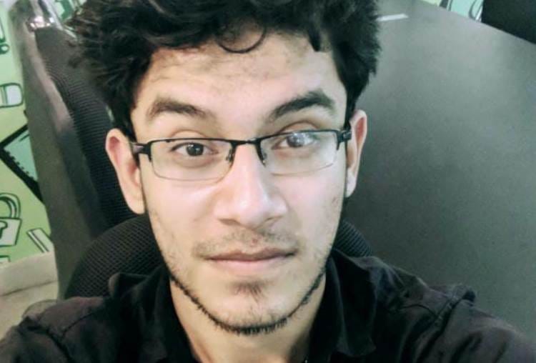 son of review officer committed suicide in hotel in lucknow