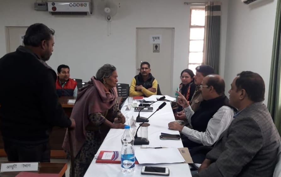13 officers absent in Samadhan Divas sought clarification