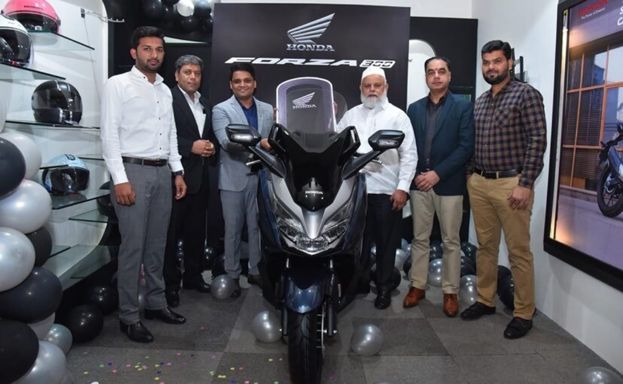 honda forza 300 maxi scooter honda forza 300 price in india launching date premium scooter