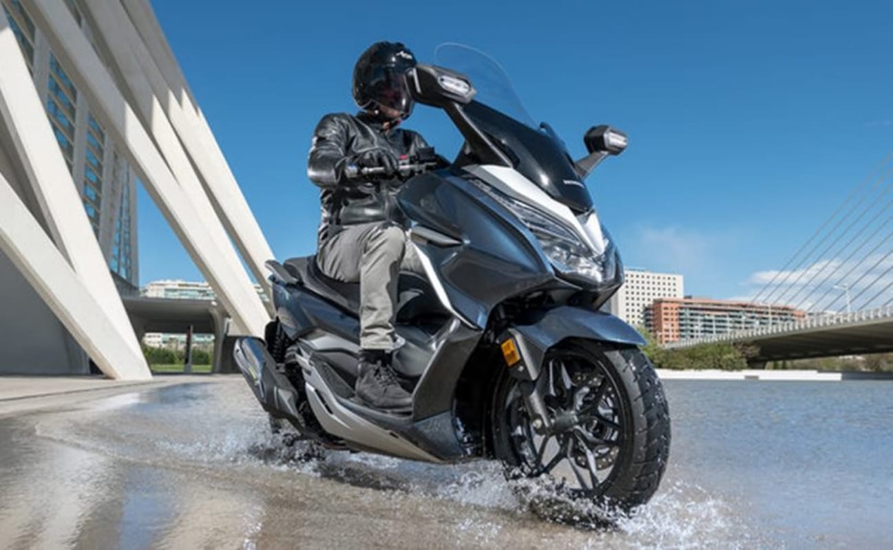 honda forza 300 maxi scooter honda forza 300 price in india launching date premium scooter