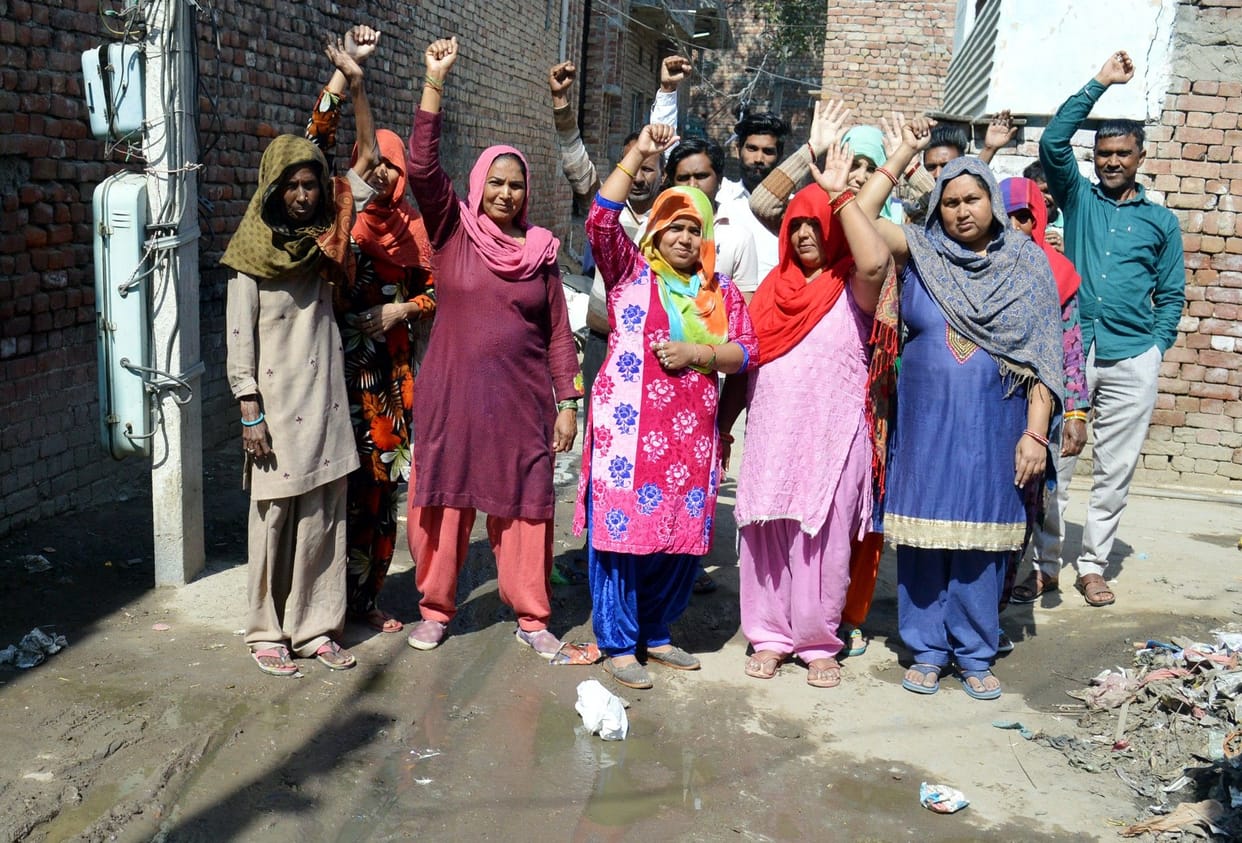 water logging, people protest